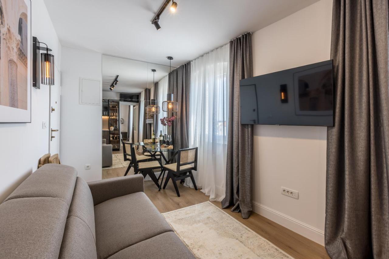 Palazzo Romano Suite 1 สปลิท ภายนอก รูปภาพ